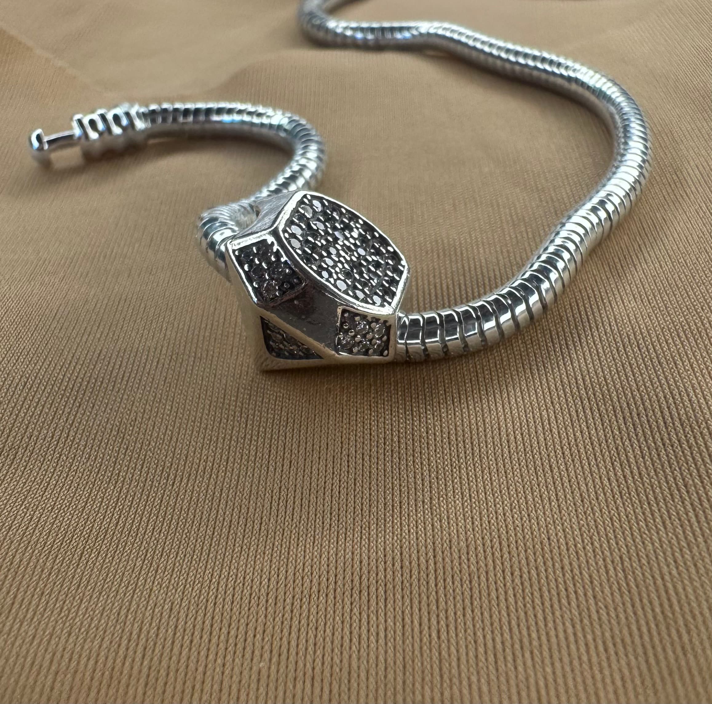 Gyémánt charm